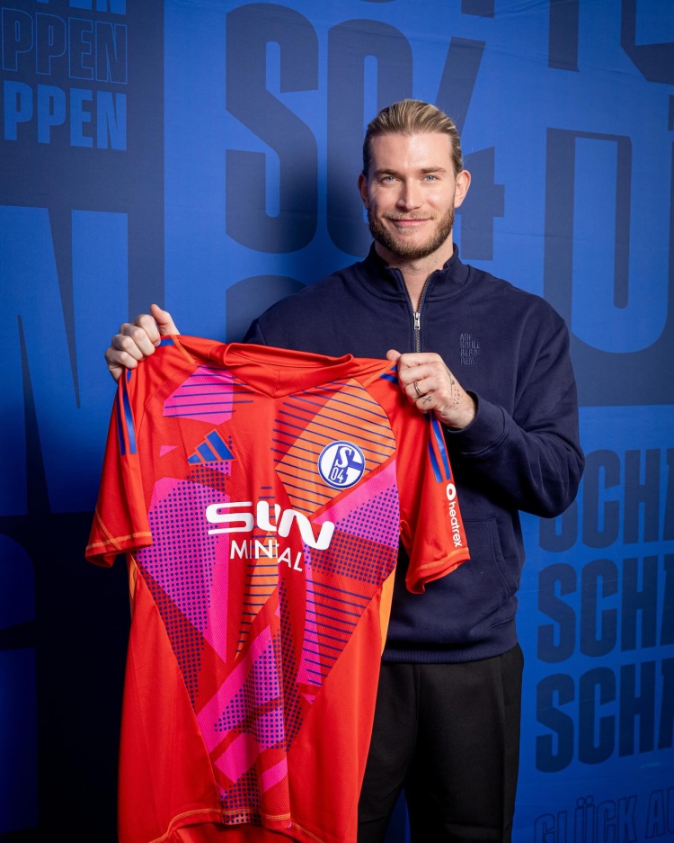 开云体育在线-沙尔克门将连续扑出关键球，成为守门利器