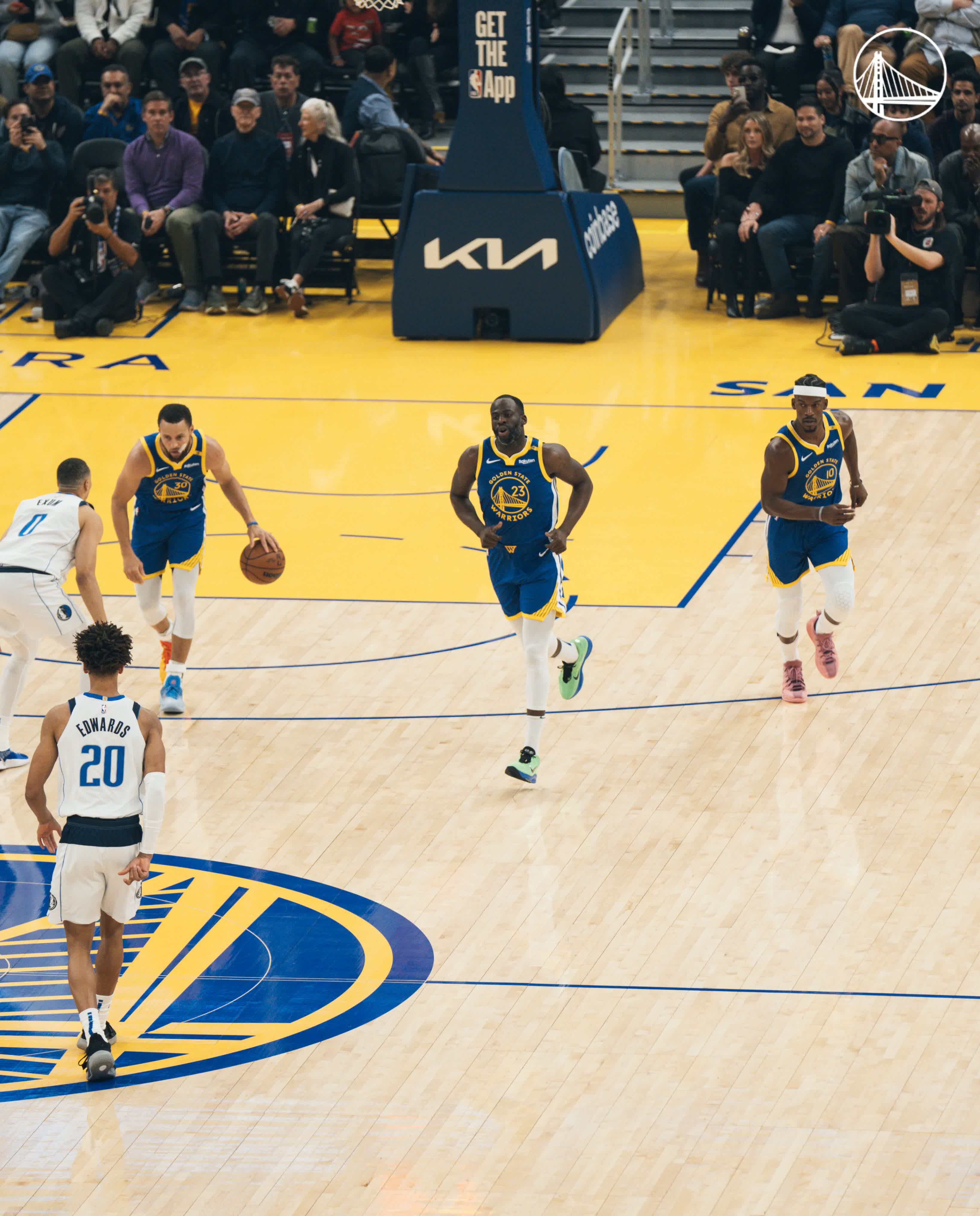 开云体育入口-勇士擒下独行侠，库里独得33分的简单介绍