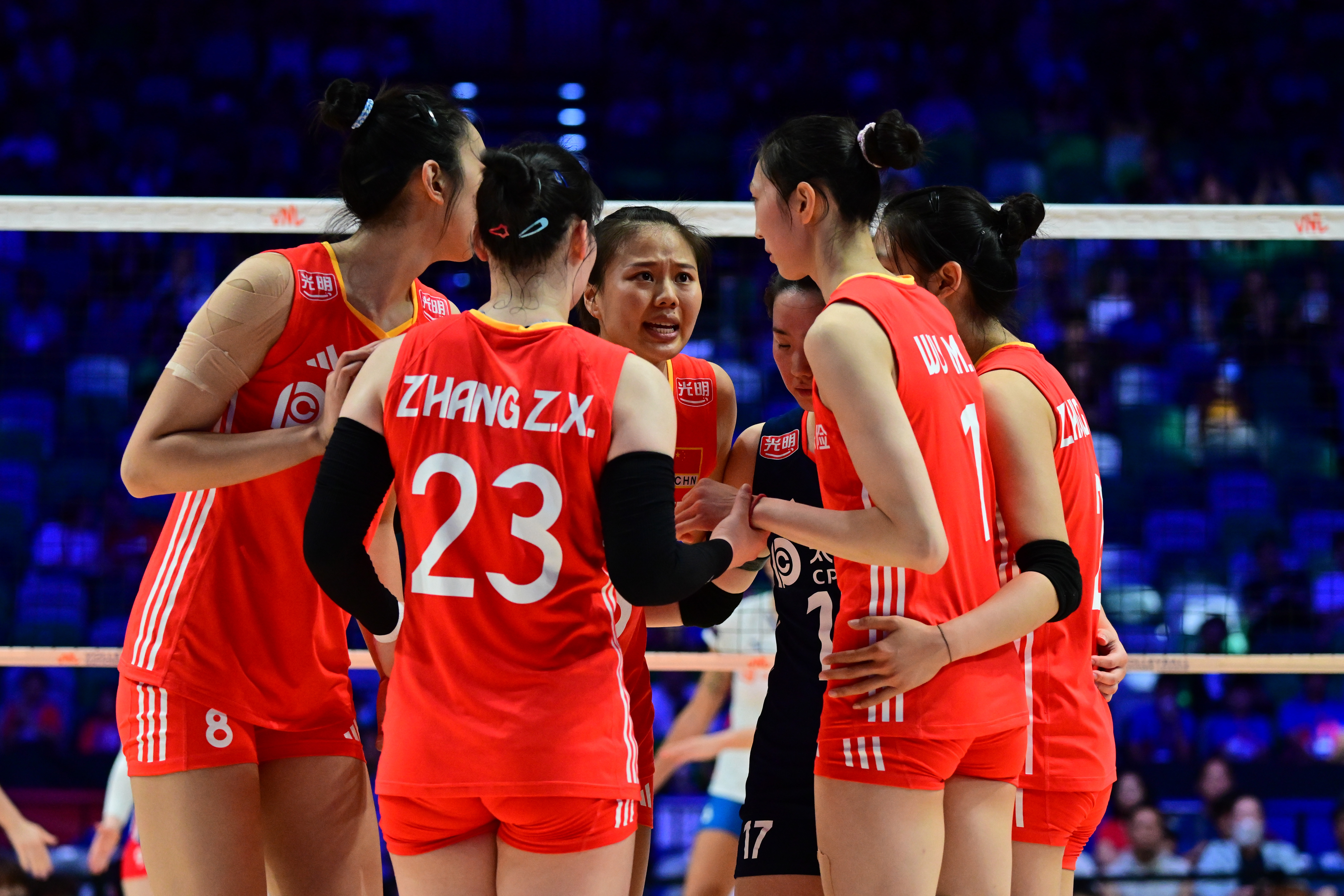 开云官网-捷克排球队大胜对手轻松晋级八强