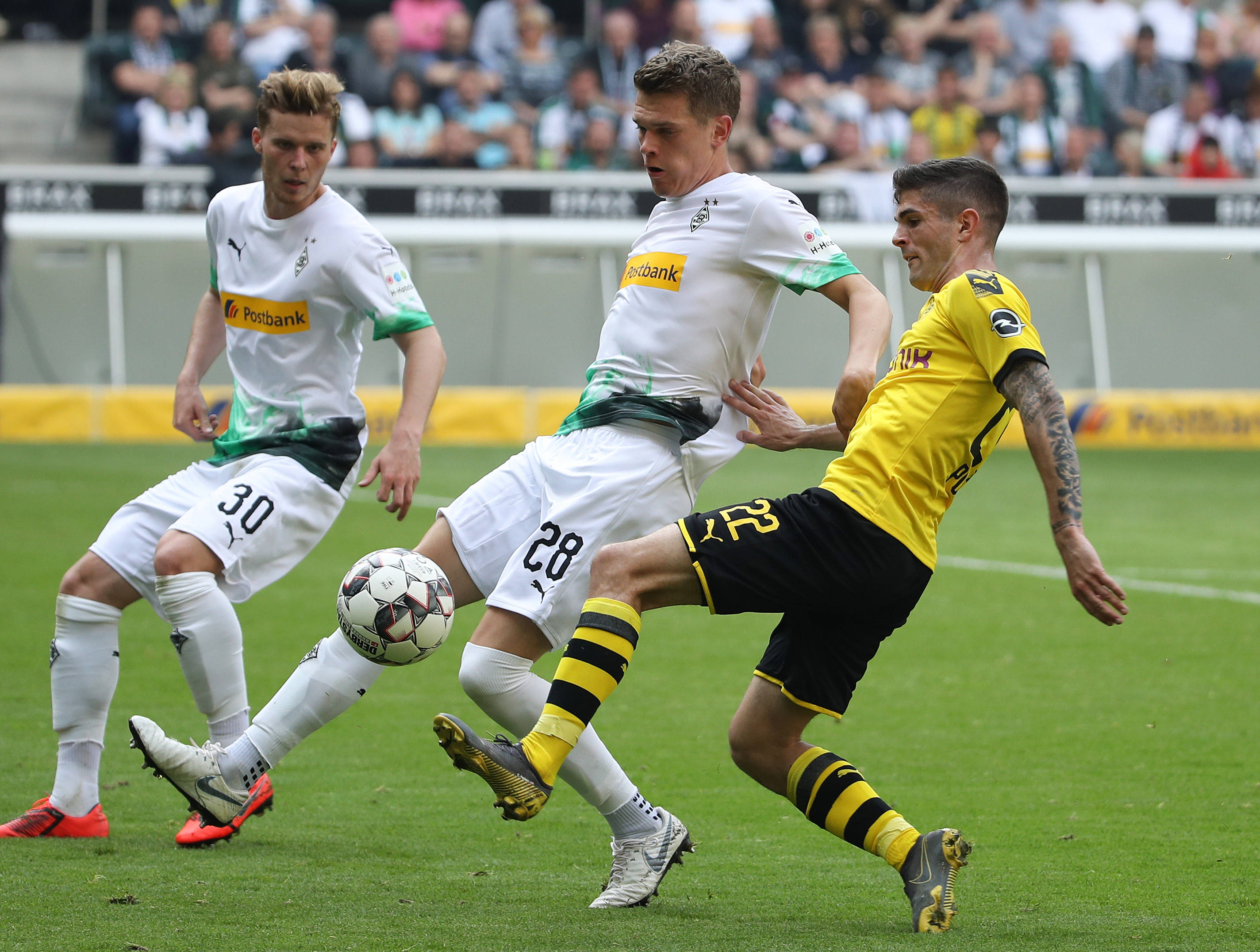 开云下载-包含沃尔夫斯堡主场大胜！门兴格拉德巴赫难敌主场之利的词条