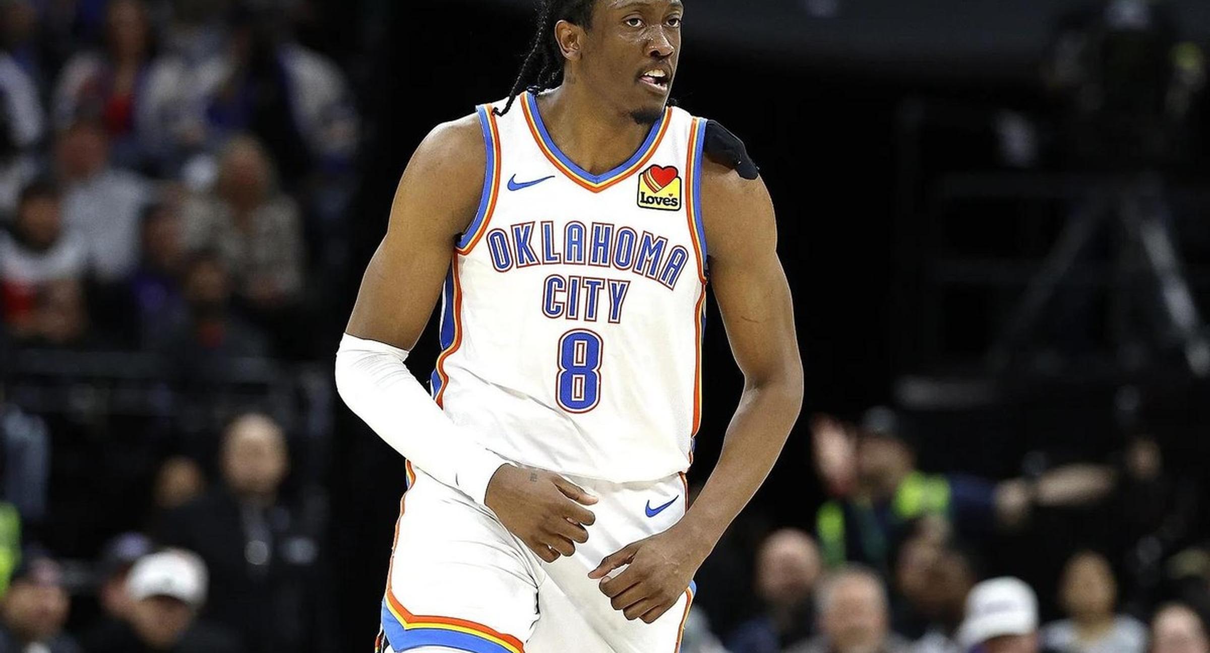 雷霆击溃爵士稳居前列取得三连胜 雷霆击溃爵士稳居前列取得三连胜